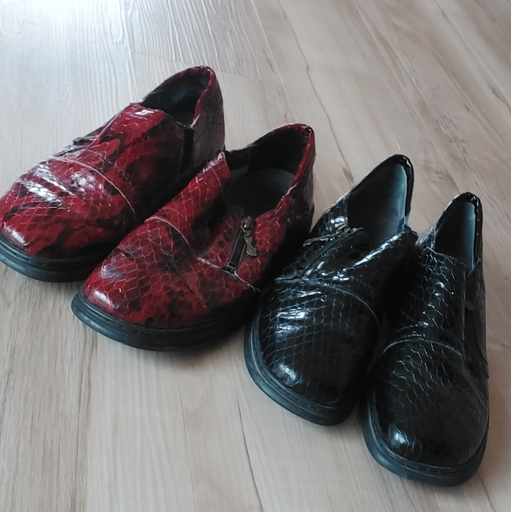 Helle Vintage Red and Black Loafers
